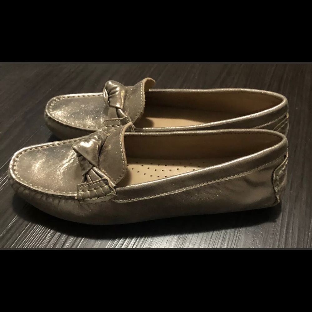 NEW Bernardo Janie Womens Distressed Platinum Leather Loafer Flat Sz 8 Ret $148